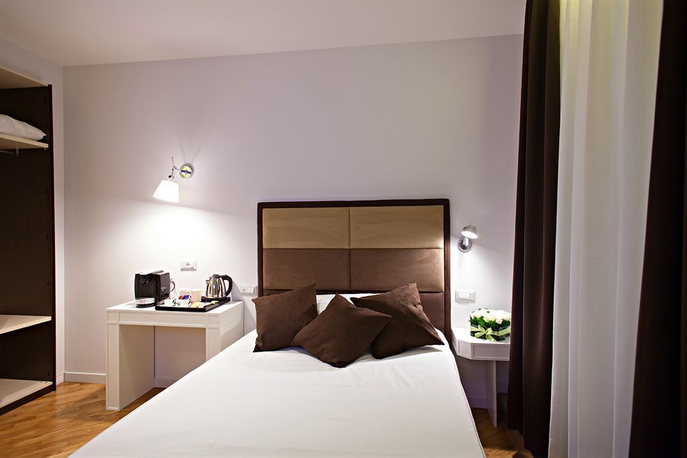 Lahouse Rome By Premium Suites Collection ภายนอก รูปภาพ